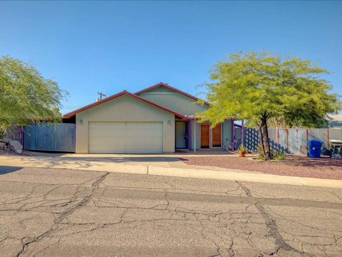 Primary Photo - 3 Bedroom 2 Bathroom