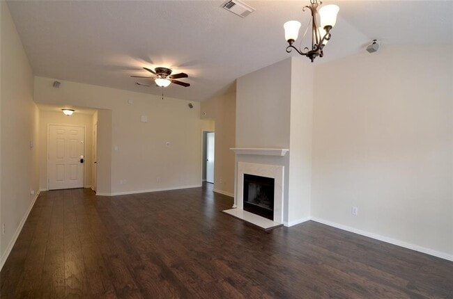 Foto del edificio - 28926 Sedgefield St