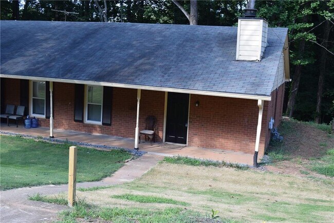 Foto del edificio - 475 Holly Ridge Dr NW