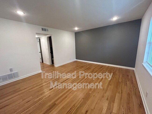 Building Photo - 6429 Brookside Rd