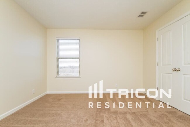 Building Photo - 1712 Colyn Avenue