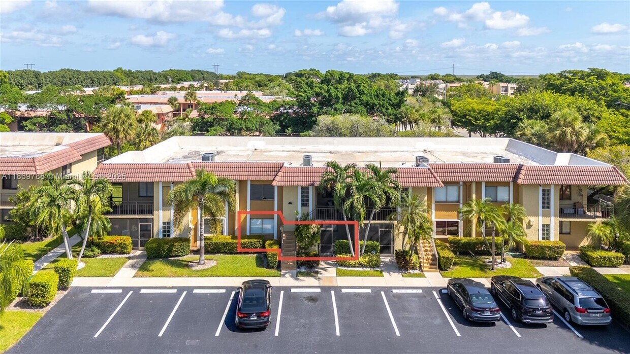 Foto principal - 301 Lakeview Dr