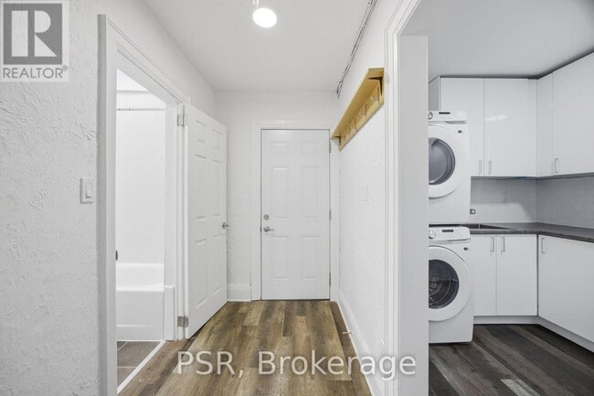 Building Photo - 197 Roncesvalles Ave