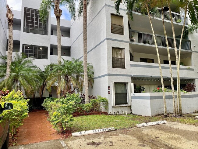 Foto del edificio - 8888 SW 131st Ct