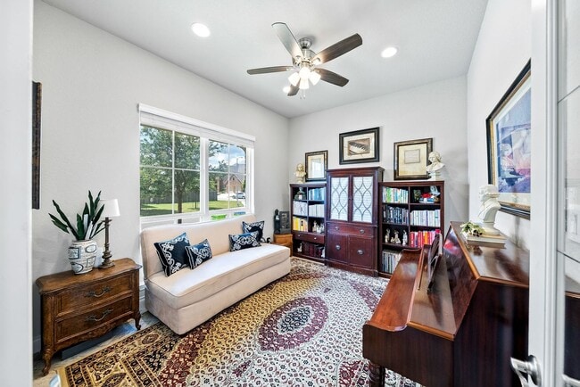 Building Photo - Luxury Living in Your New Perry Home