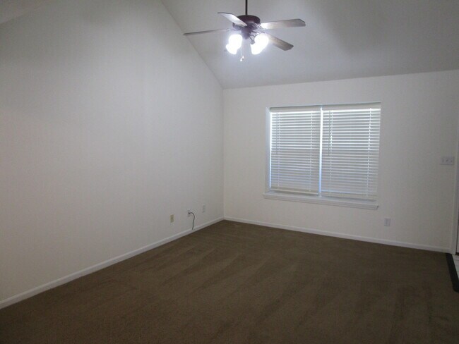 Foto del edificio - 3528 Prescott Dr