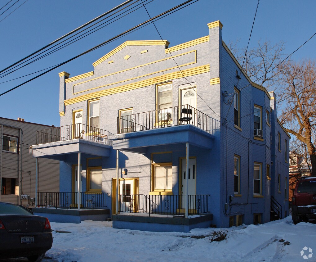 Foto del edificio - 2361 Rohs St