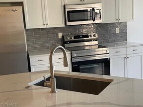 Building Photo - 3610 Lansing Loop