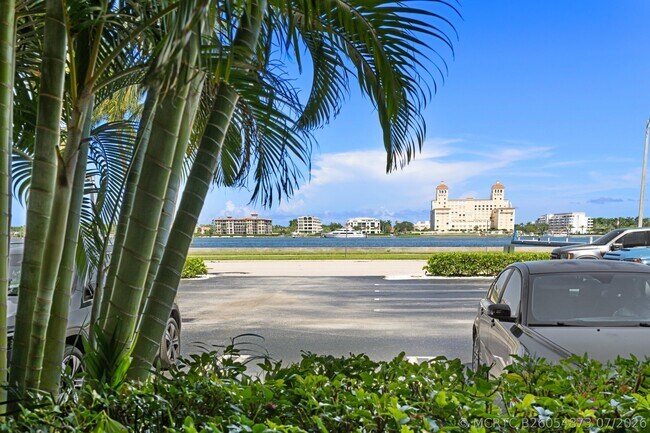 Foto del edificio - 917 N Flagler Dr