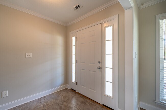 Foto del edificio - 4102 Striped Maple Grove