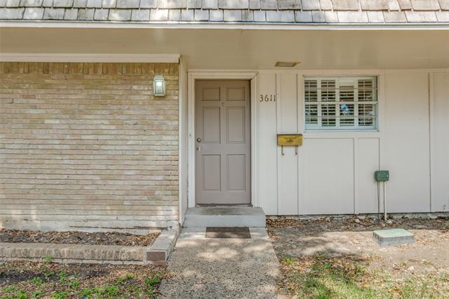 Foto del edificio - 3611 Stables Ln