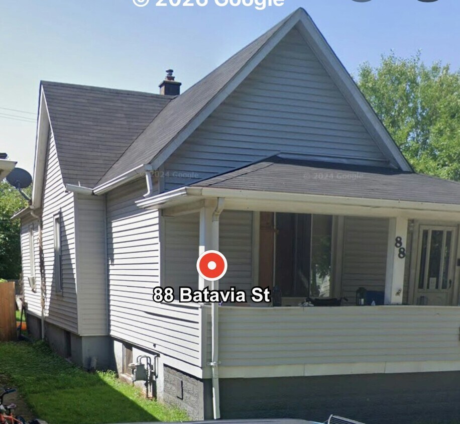 Building Photo - 88 Batavia St