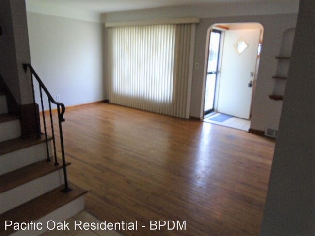 Building Photo - 3 br, 2 bath House - 20104 Ridgewood Ave