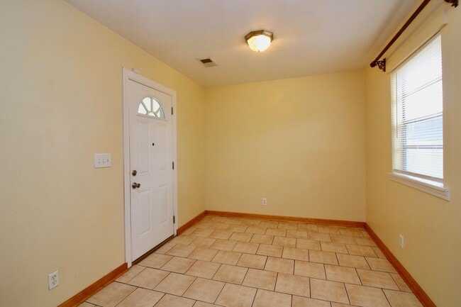 Building Photo - 5113 Morris Ave