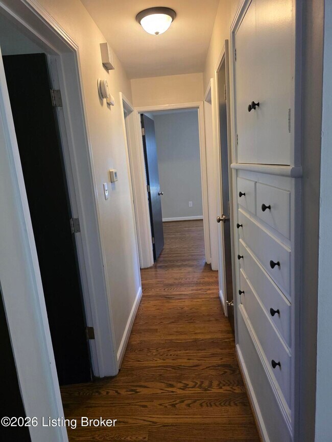 Foto del edificio - 4605 Fox Run Rd