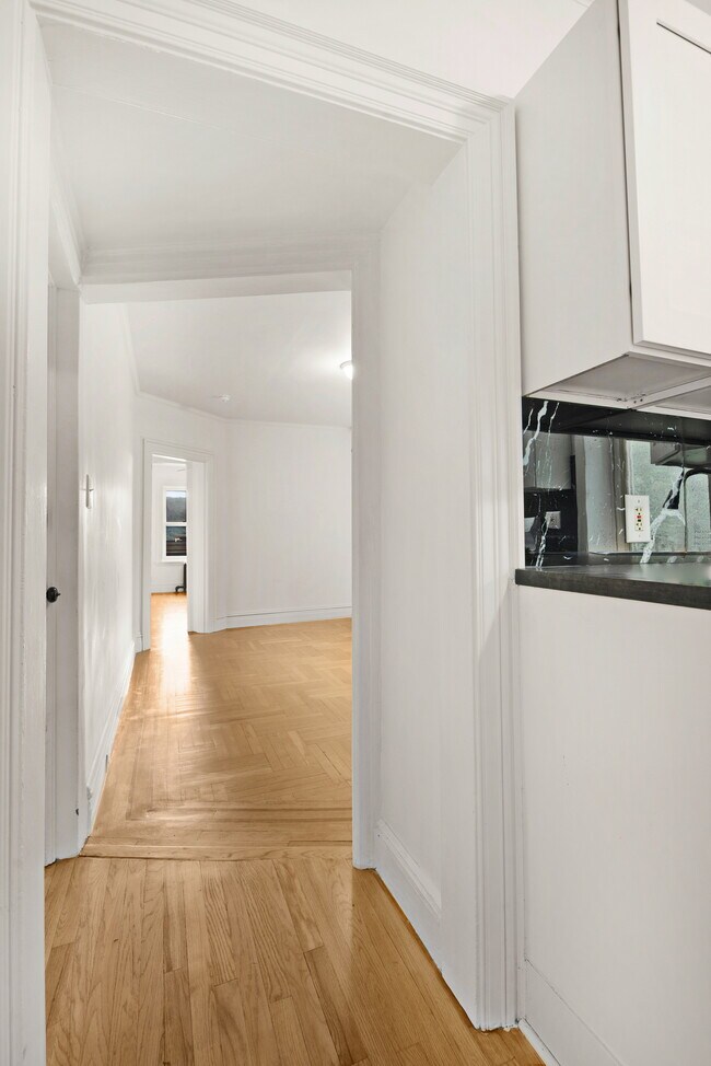 11781180 Warburton Ave, Yonkers, NY 10701 Townhomes for Rent Yonkers