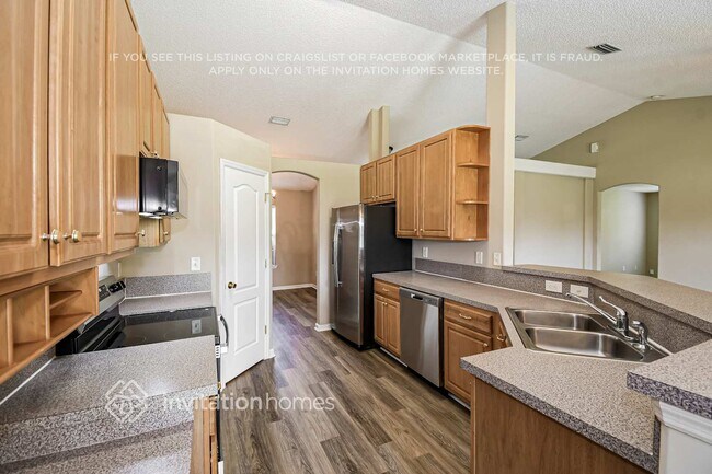Foto del edificio - 6886 Wall Springs Dr