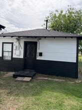 Building Photo - 4207 N Beaver Ave