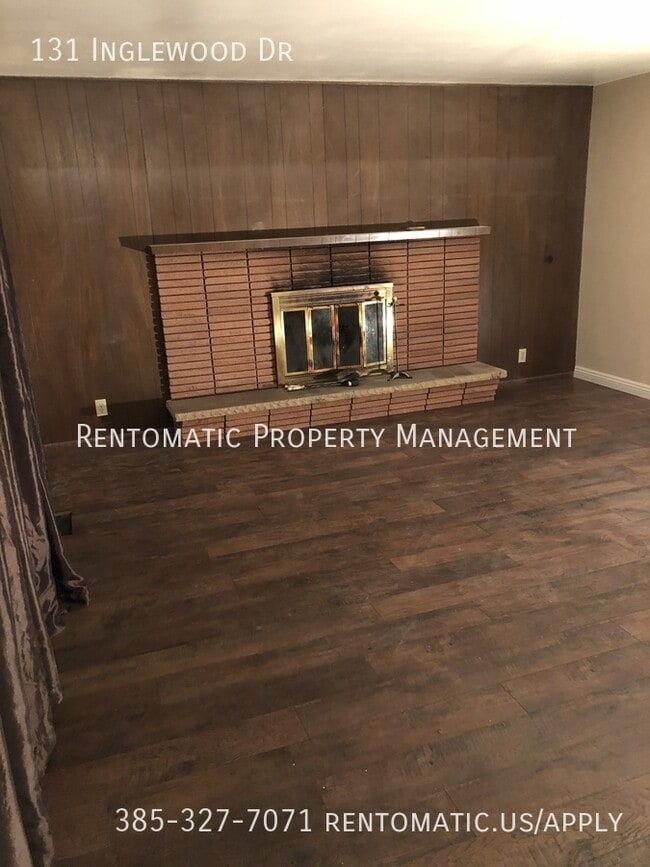 Foto del edificio - 131 Inglewood Dr