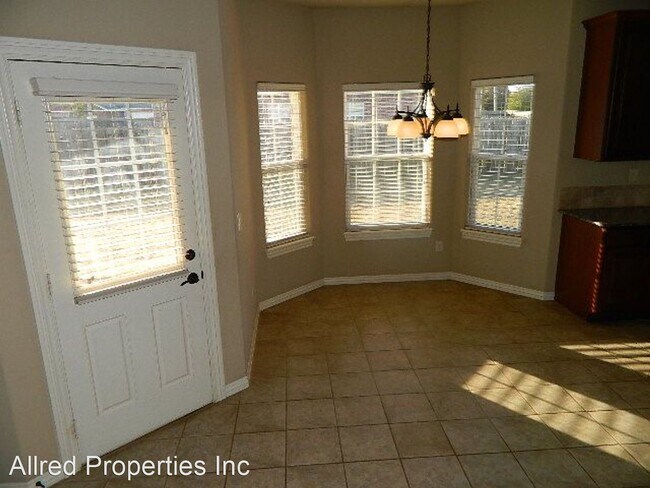 Foto del edificio - 3 br, 2 bath House - 1900 SW Elington St.