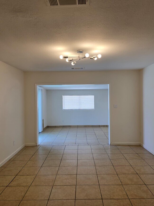 Foto del edificio - 66176 Desert View Ave