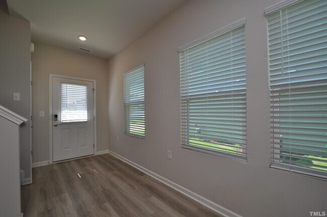 Foto del edificio - 117 Boone Lake Way