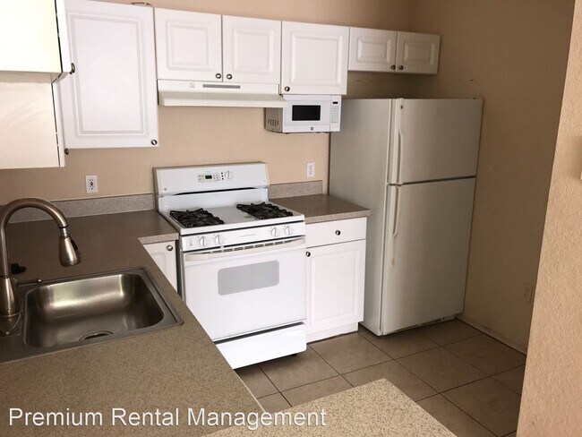 Building Photo - 2 br, 2 bath House - 3361 S. Kirkman Rd #822
