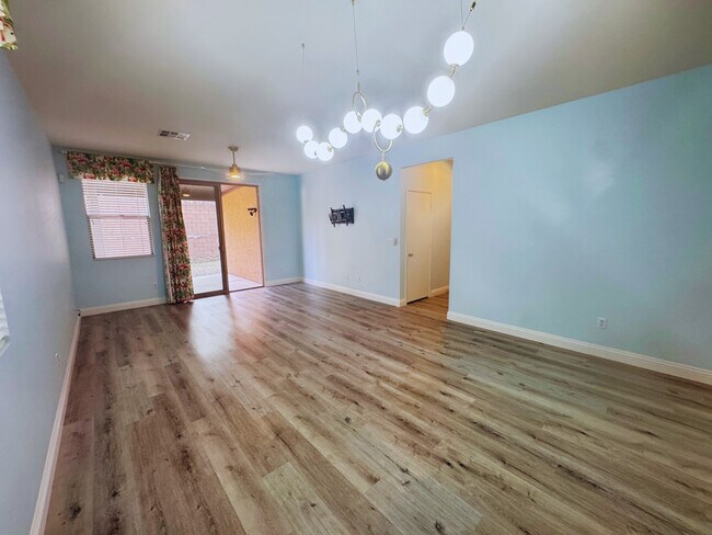 Foto del edificio - 10729 Pearl River Ave