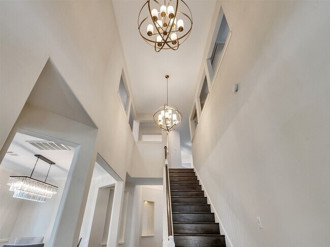 Building Photo - 24507 Red Bluff Tr