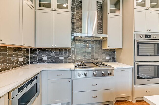 Building Photo - 4607 Longevity Dr