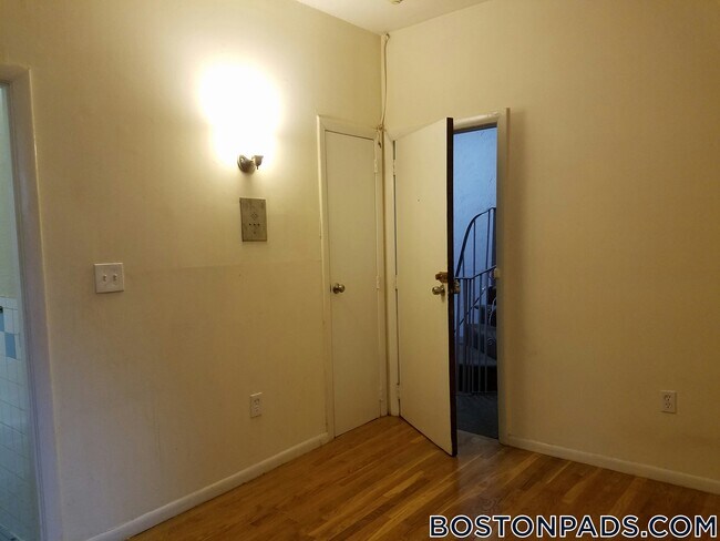 Foto del edificio - 53 S Huntington Ave