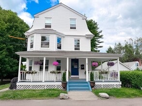 Building Photo - 3 Elm St