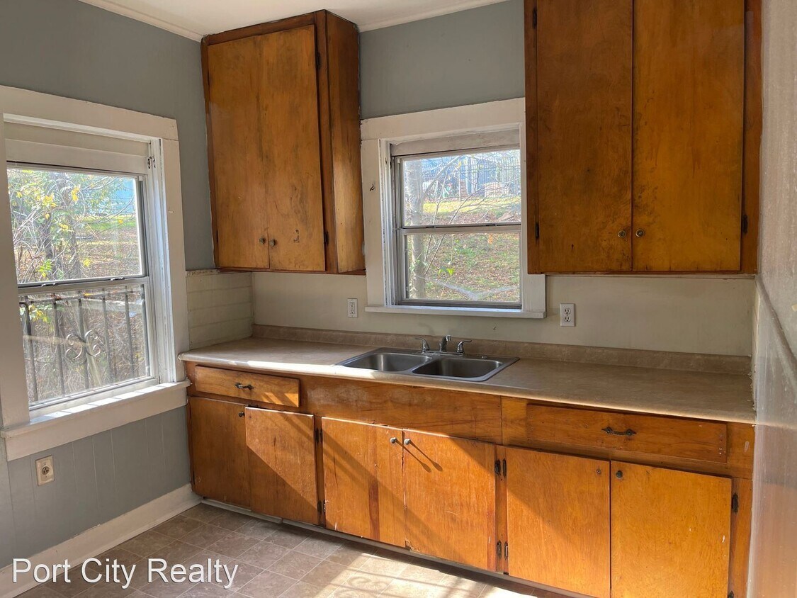 Foto del edificio - 2 br, 1 bath House - 3427 W College St