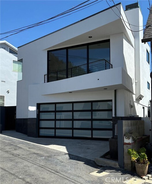 Building Photo - 31868 Circle Dr