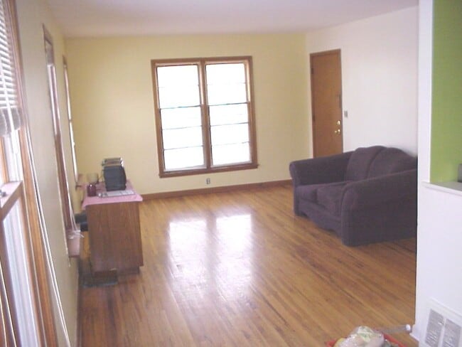 Building Photo - 2824 Texas Ave S