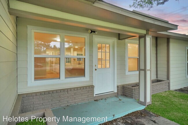 Foto del edificio - 4 br, 2 bath House - 650 Burwood Ln