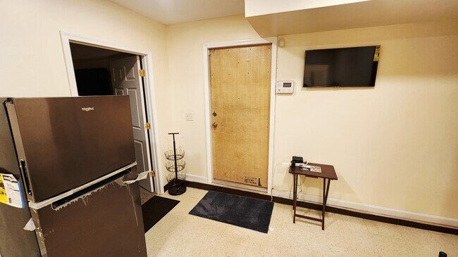 Foto del edificio - 240 Clinton Pl