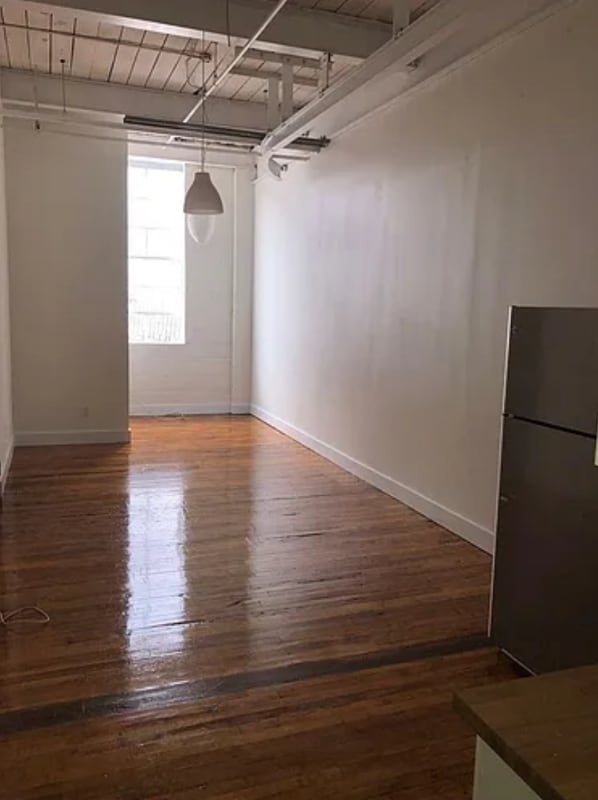 Building Photo - 1417 Kemper St