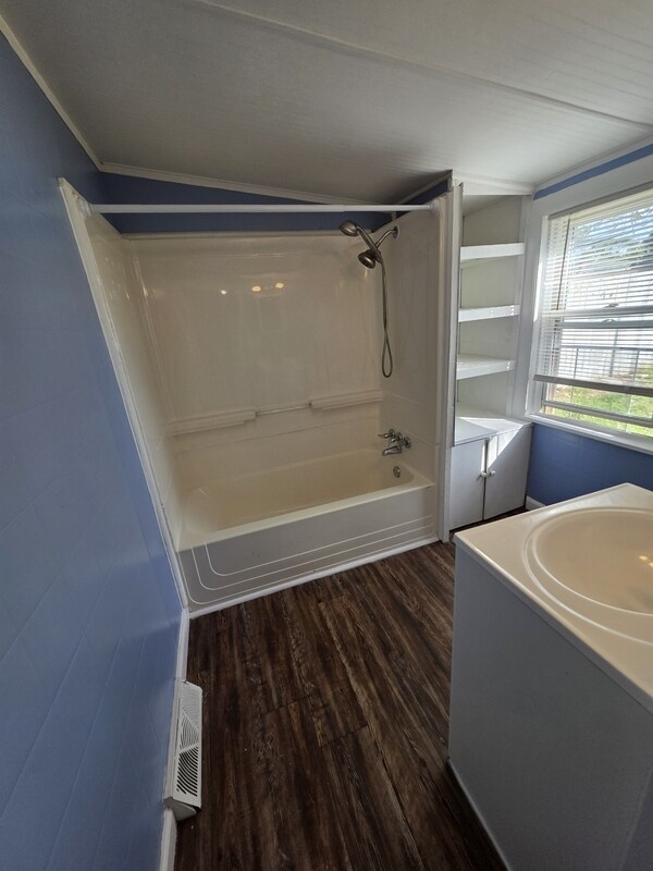 Foto del edificio - 5235 Fletcher St