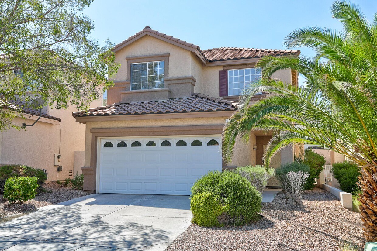 Foto principal - 135 Pebble Ridge Rd