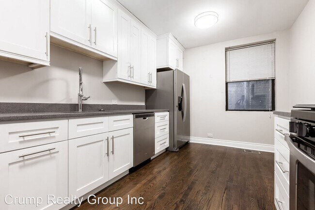 Foto del edificio - 2 br, 1 bath House - 4529.5 S Drexel Blvd 2W