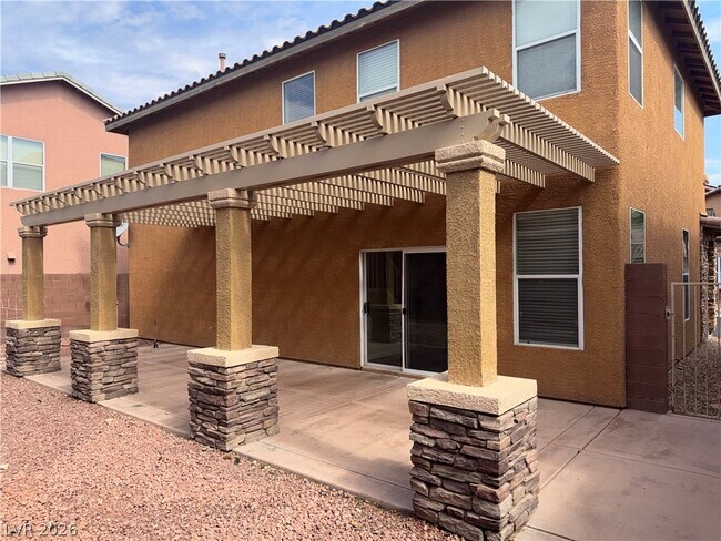 Building Photo - 7213 Madarang Ave