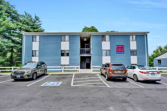 Building Photo - Flats at Thrasher Park