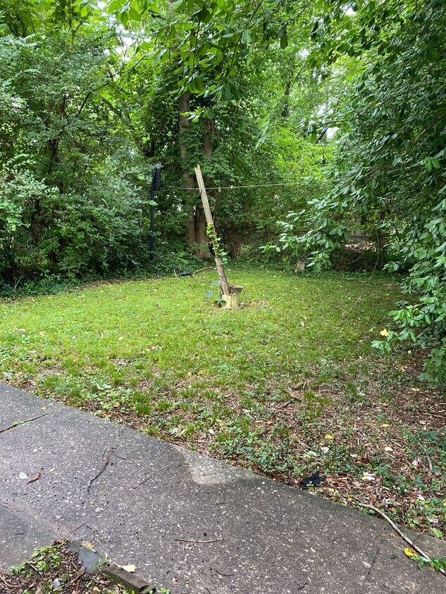 Foto del edificio - 918 Charles Ave