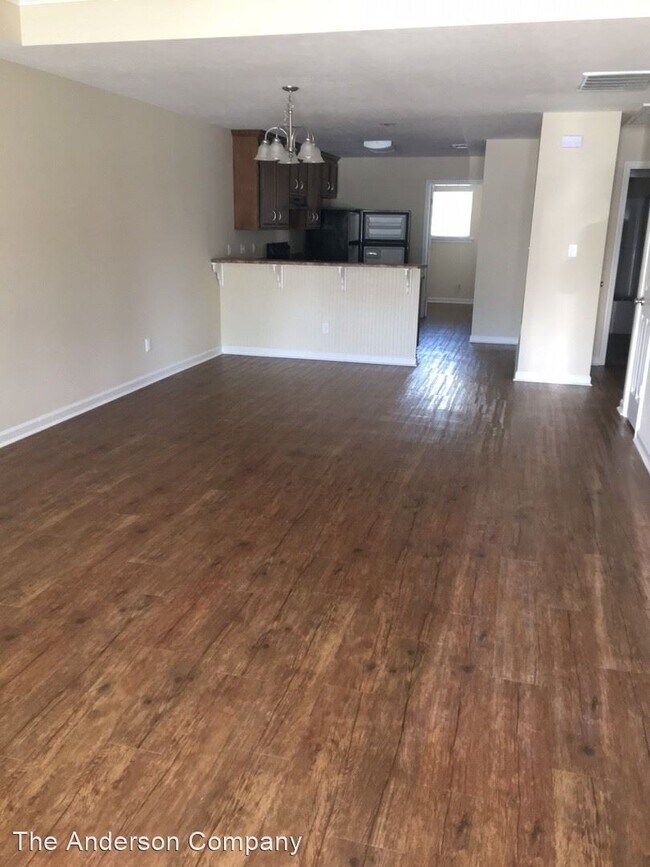 Building Photo - 3 br, 2 bath House - 120-B Magnolia Ct.