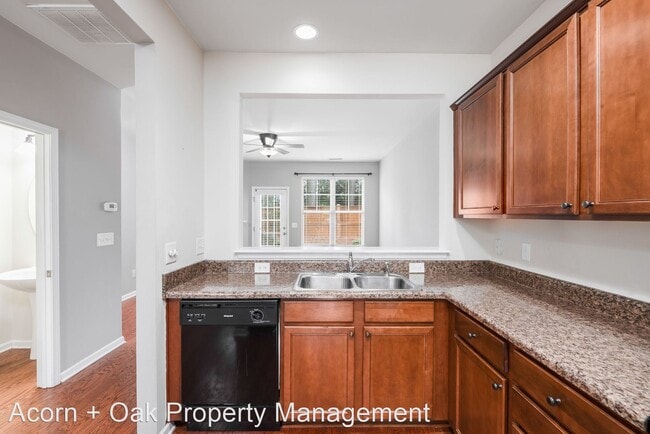 Foto del edificio - 2 br, 2.5 bath House - 6608 Morgantown St