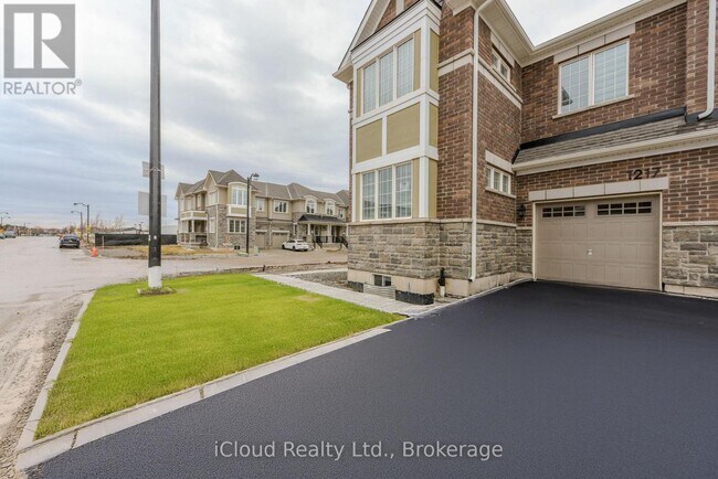 Photo du bâtiment - 1217 Ferguson Dr