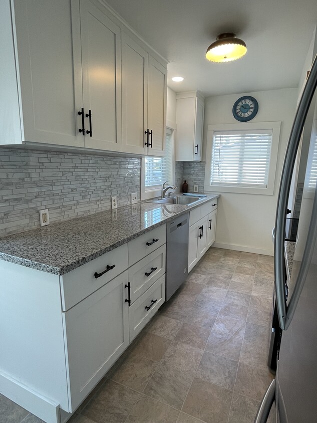 435 W Clarendon St, Gladstone, OR 97027 Townhome Rentals in Gladstone OR