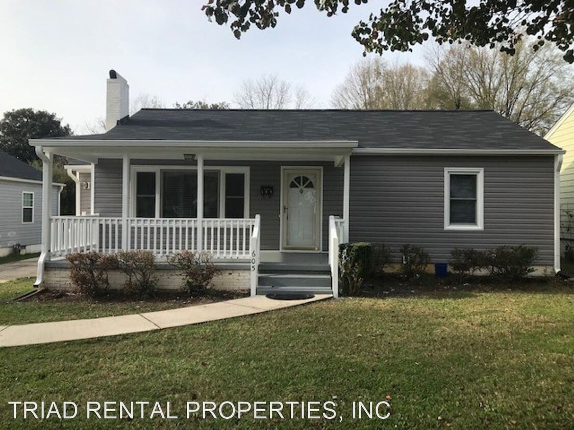 2 br, 1 bath House 605 EAST LEXINGTON AVE House Rental in High Point, NC