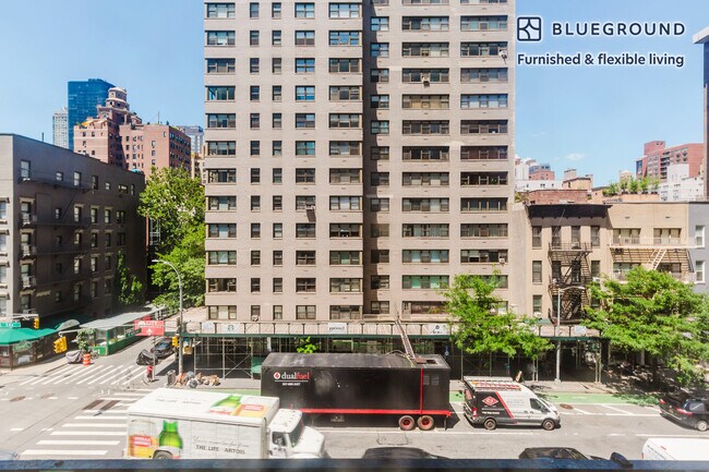 Foto del edificio - 1288 1st Ave